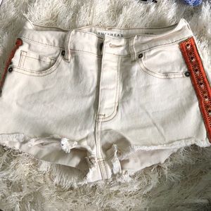 Bullhead high rise jean shorts